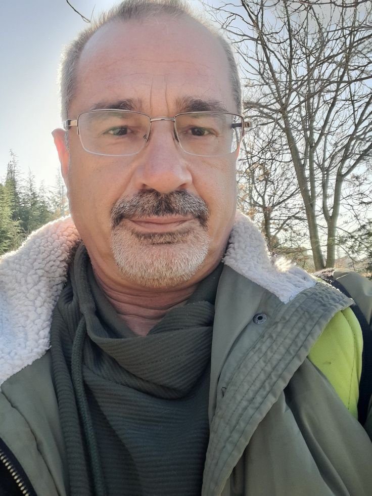 Luca R.